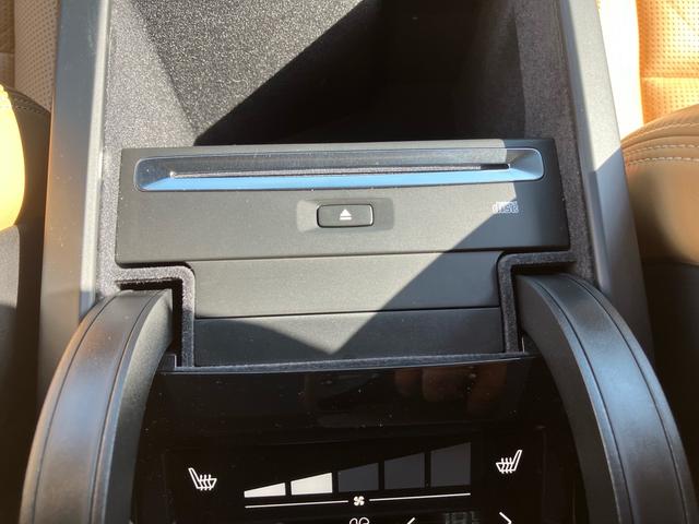 V90 T6AWDインスクリプション/Bowers&Wilkins/パワーバックドア/ETC/全方位カメラ&Bカメラ/ローダウン/サンルーフ/マッサージ機能/ナッパレザー/シートヒーター/ベンチレーション(54枚目)