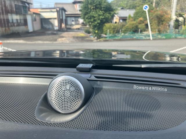 V90 T6AWDインスクリプション/Bowers&Wilkins/パワーバックドア/ETC/全方位カメラ&Bカメラ/ローダウン/サンルーフ/マッサージ機能/ナッパレザー/シートヒーター/ベンチレーション(70枚目)