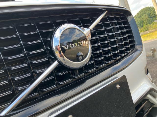 ＸＣ９０ Ｂ６　ＡＷＤ　Ｒデザイン　Ｂ６／ＡＷＤ／Ｒデザイン／電子制御エアサスペンション／ＦＯＵＲ－Ｃ／シートヒーター／パワーシート／パワーバックドア／３６０°ビューカメラ／バックカメラ／電動パノラマサンルーフ／ＥＴＣ／レザーシート（12枚目）