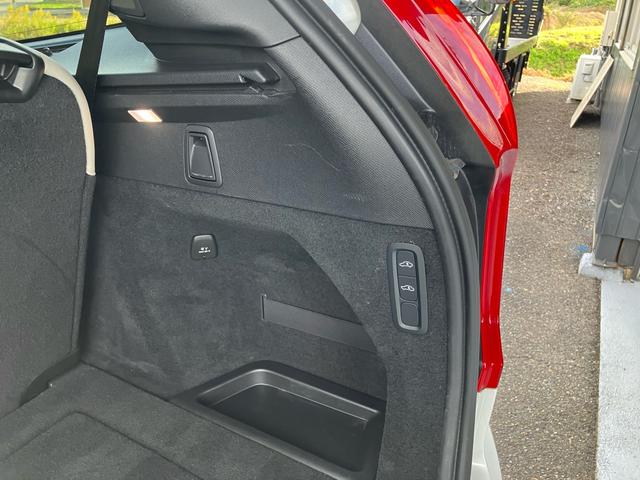 ＸＣ９０ Ｂ６　ＡＷＤ　Ｒデザイン　Ｂ６／ＡＷＤ／Ｒデザイン／電子制御エアサスペンション／ＦＯＵＲ－Ｃ／シートヒーター／パワーシート／パワーバックドア／３６０°ビューカメラ／バックカメラ／電動パノラマサンルーフ／ＥＴＣ／レザーシート（18枚目）