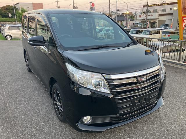 ノア Ｘ　８人乗り　ＬＥＤヘッドライト　パワースライド　ＬＥＤヘッドライト　純正フルセグナビ　ＣＤ／ＤＶＤ　Ｂｌｕｅｔｏｏｔｈ　バックカメラ　ＥＴＣ　オプションスペアタイヤ　社外アルミホイール　オートマ　ＣＶＴ（3枚目）