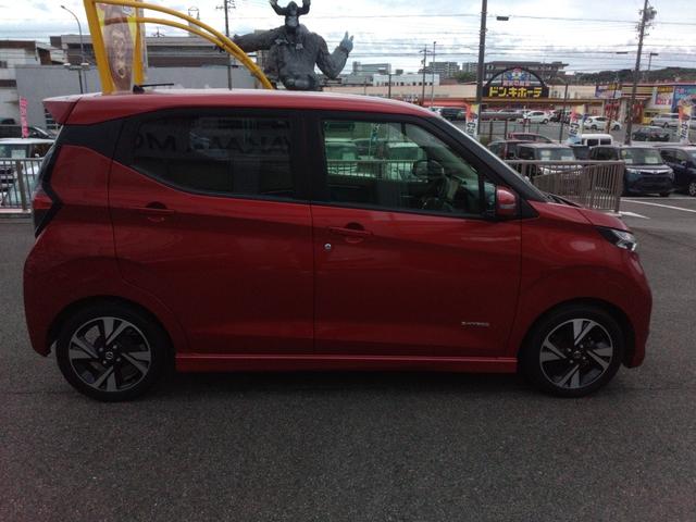 デイズ ハイウェイスター　Ｘ　衝突被害軽減システム／クリアランスソナー／９インチ純正ナビ／ＴＶ／Ｂｌｕｅｔｏｏｔｈ／ＤＶＤ／オートライト／ＬＥＤヘッドライト／アラウンドビューモニター／前後ドラレコ／ＥＴＣ／純正アルミ／オートマ（3枚目）