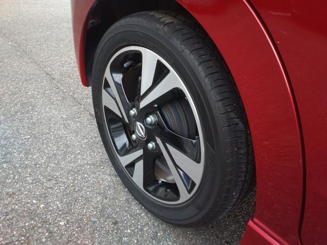 デイズ ハイウェイスター　Ｘ　衝突被害軽減システム／クリアランスソナー／９インチ純正ナビ／ＴＶ／Ｂｌｕｅｔｏｏｔｈ／ＤＶＤ／オートライト／ＬＥＤヘッドライト／アラウンドビューモニター／前後ドラレコ／ＥＴＣ／純正アルミ／オートマ（20枚目）