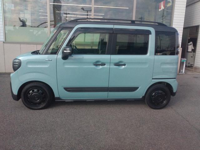 フレアワゴンタフスタイル ハイブリッドＸＴ　衝突被害軽減システム／先進装置スイッチ／ナビ／ＣＤ／ＤＶＤ／ＴＶ／Ｂｌｕｅｔｏｏｔｈ／ラジオ／オートライト／全方位バックモニター／両側パワスラ／ＬＥＤヘッドライト／前ドラレコ／ＥＴＣ／ハイブリッド（8枚目）