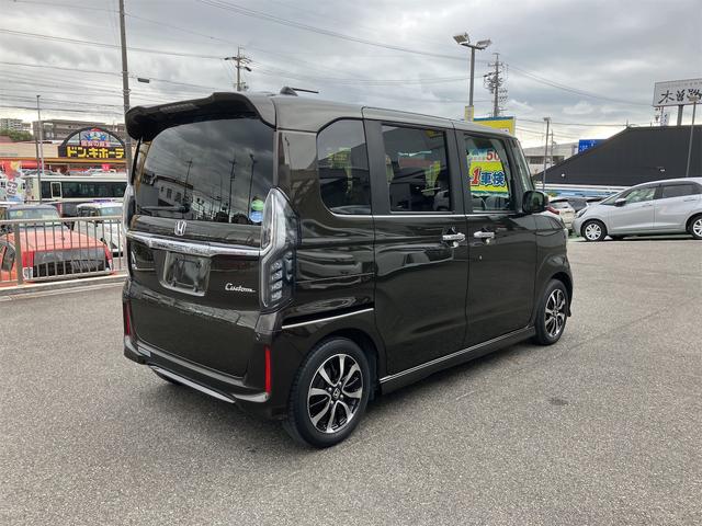 Ｎ－ＢＯＸカスタム Ｇ・Ｌホンダセンシング　衝突被害軽減システム　スマートエントリー　プッシュスタート　ステリモ　クルコン　オートライト　オートエアコン　片側電動スライド　ＬＥＤヘッド　バックモニター　後方ソナー　サイドエアバック　ＥＴＣ（5枚目）