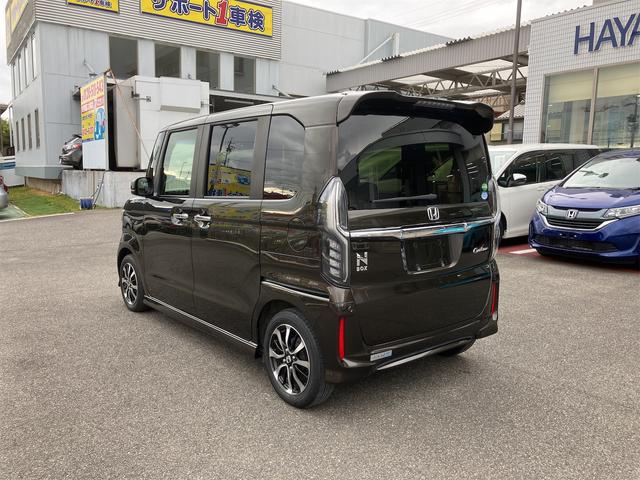 Ｎ－ＢＯＸカスタム Ｇ・Ｌホンダセンシング　衝突被害軽減システム　スマートエントリー　プッシュスタート　ステリモ　クルコン　オートライト　オートエアコン　片側電動スライド　ＬＥＤヘッド　バックモニター　後方ソナー　サイドエアバック　ＥＴＣ（7枚目）