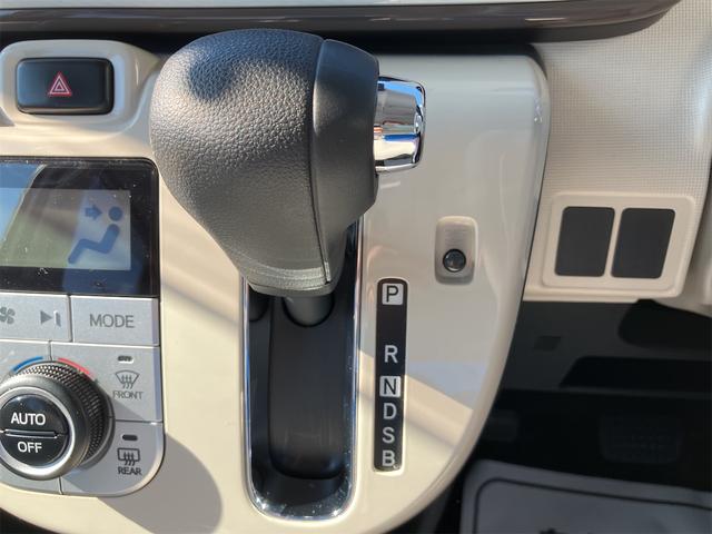 ムーヴキャンバス Ｘリミテッドメイクアップ　ＳＡＩＩＩ　衝突被害軽減システム　スマートエントリー　オートエアコン　オートライト　純正ナビＴＶ　バックモニター　ステリモ　両側電動スライド　プッシュスタート　ＥＴＣ　ＣＤ・ＤＶＤ・ｂｌｕｅｔｏｏｔｈ（11枚目）