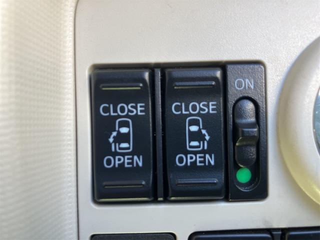 ムーヴキャンバス Ｘリミテッドメイクアップ　ＳＡＩＩＩ　衝突被害軽減システム　スマートエントリー　オートエアコン　オートライト　純正ナビＴＶ　バックモニター　ステリモ　両側電動スライド　プッシュスタート　ＥＴＣ　ＣＤ・ＤＶＤ・ｂｌｕｅｔｏｏｔｈ（28枚目）