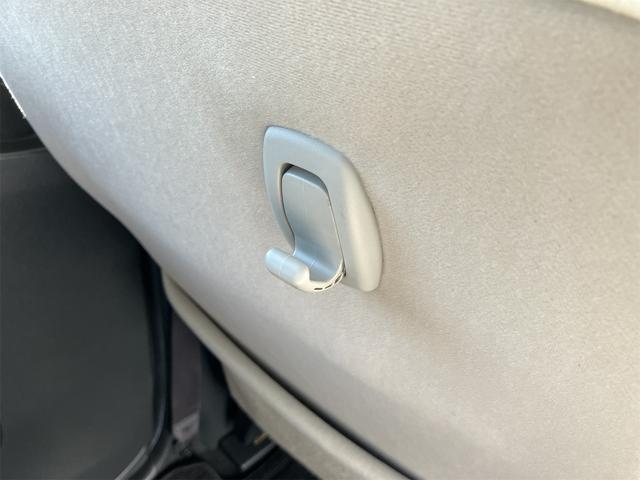 ムーヴキャンバス Ｘリミテッドメイクアップ　ＳＡＩＩＩ　衝突被害軽減システム　スマートエントリー　オートエアコン　オートライト　純正ナビＴＶ　バックモニター　ステリモ　両側電動スライド　プッシュスタート　ＥＴＣ　ＣＤ・ＤＶＤ・ｂｌｕｅｔｏｏｔｈ（36枚目）