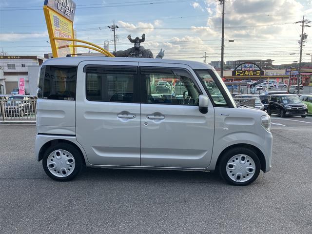 スペーシア ハイブリッドＸ　両側パワースライド　シートヒーター　オートライト　プッシュスタート　スマートキー　サーキュレーター　純正ナビ　ＴＶ　ＦＭ／ＡＭ　ＣＤ／ＤＶＤ　Ｂｌｕｅｔｏｏｔｈ　　ＣＶＴ　オートマ（4枚目）