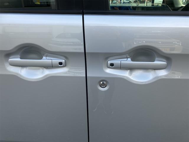 スペーシア ハイブリッドＸ　両側パワースライド　シートヒーター　オートライト　プッシュスタート　スマートキー　サーキュレーター　純正ナビ　ＴＶ　ＦＭ／ＡＭ　ＣＤ／ＤＶＤ　Ｂｌｕｅｔｏｏｔｈ　　ＣＶＴ　オートマ（34枚目）