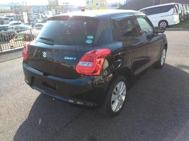 スイフト ＸＬ　衝突被害軽減システム　オートライト　シートヒーター　クルーズコントロール　フルセグナビ　Ｂｌｕｅｔｏｏｔｈ　ＣＤ／ＤＶＤ　バックモニター　ドライブレコーダー　ＥＴＣ２．０　純正アルミ　ＣＶＴ　オートマ（5枚目）