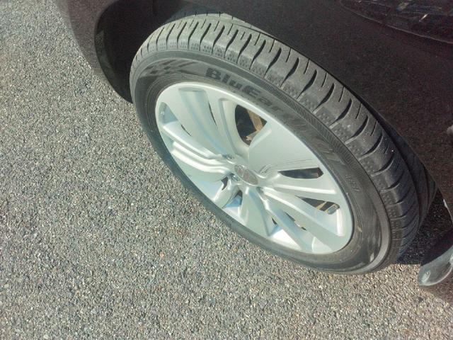 スイフト ＸＬ　衝突被害軽減システム　オートライト　シートヒーター　クルーズコントロール　フルセグナビ　Ｂｌｕｅｔｏｏｔｈ　ＣＤ／ＤＶＤ　バックモニター　ドライブレコーダー　ＥＴＣ２．０　純正アルミ　ＣＶＴ　オートマ（22枚目）