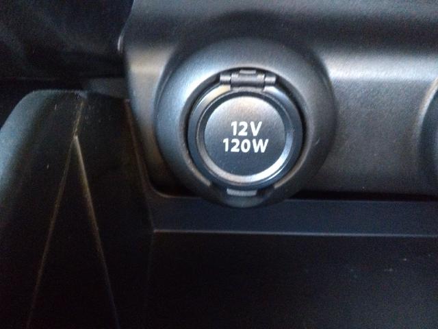 スイフト ＸＬ　衝突被害軽減システム　オートライト　シートヒーター　クルーズコントロール　フルセグナビ　Ｂｌｕｅｔｏｏｔｈ　ＣＤ／ＤＶＤ　バックモニター　ドライブレコーダー　ＥＴＣ２．０　純正アルミ　ＣＶＴ　オートマ（24枚目）