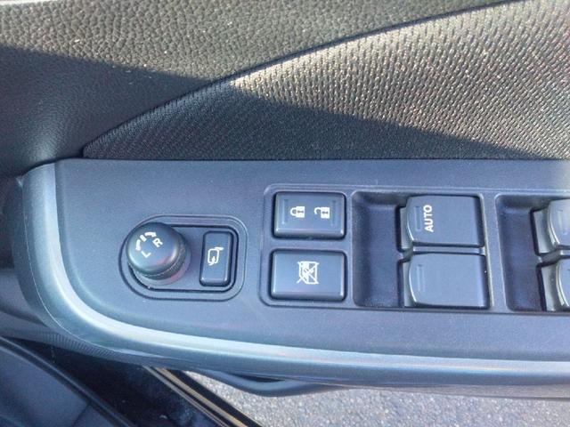 スイフト ＸＬ　衝突被害軽減システム　オートライト　シートヒーター　クルーズコントロール　フルセグナビ　Ｂｌｕｅｔｏｏｔｈ　ＣＤ／ＤＶＤ　バックモニター　ドライブレコーダー　ＥＴＣ２．０　純正アルミ　ＣＶＴ　オートマ（29枚目）