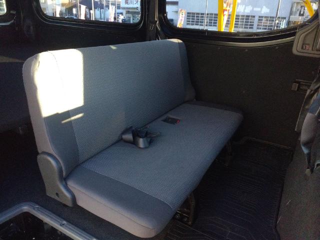 ＮＶ３５０キャラバンバン ロングＤＸ　荷室ベッド付き　キーレス　パワーウインドウ　電格ミラー　フルセグ純正ナビ　Ｂｌｕｅｔｏｏｔｈ　バックカメラ　ＥＴＣ　３６０度ドライブレコーダー　社外ツイーター追加　積載量１２００Ｋｇ　オートマ　ＡＴ（14枚目）