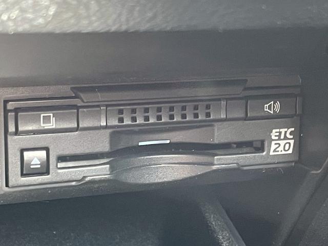 ＲＸ ＲＸ４５０ｈ　Ｆスポーツ　４ＷＤ　サンルーフ　黒革シート　３眼ＬＥＤヘッドライト　ＢＳＭ　レーダークルーズ　シートヒーター／クーラー　ステアリングヒーター　パワーバックドア　クリアランスソナー　パワーシート　純正２０インチＡＷ（69枚目）
