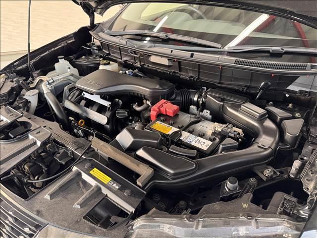 エクストレイル ２０Ｘｉ　プロパイロット　全周囲カメラ　電動トランク　衝突軽減　ＬＥＤヘッド　クリアランスソナー　ルーフレール　ＢＳＭ　電動パーキングブレーキ　インテリジェントルームミラー　カプロンシート　インテリジェントキー（14枚目）