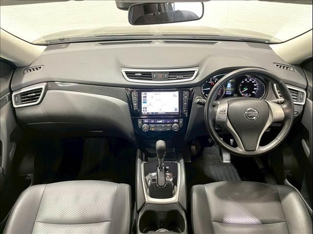 エクストレイル ２０Ｘ　エクストリーマーＸ　エマージェンシーブレーキ　パック　後席モニター　純正８型ナビ　シートヒーター　４ＷＤ　ダウンヒルアシスト　レーンキープ　クリアランスソナー　エマージェンシーブレーキ　フルセグ　アイドリングストップ　ＥＴＣ　ステリモ　オートエアコン（2枚目）