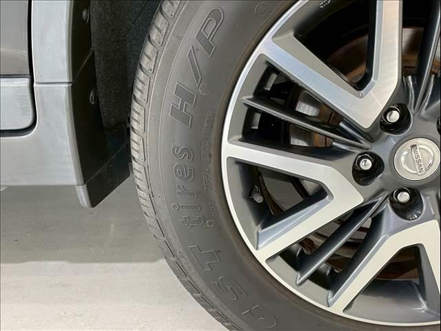 エクストレイル ２０Ｘ　エクストリーマーＸ　エマージェンシーブレーキ　パック　後席モニター　純正８型ナビ　シートヒーター　４ＷＤ　ダウンヒルアシスト　レーンキープ　クリアランスソナー　エマージェンシーブレーキ　フルセグ　アイドリングストップ　ＥＴＣ　ステリモ　オートエアコン（24枚目）