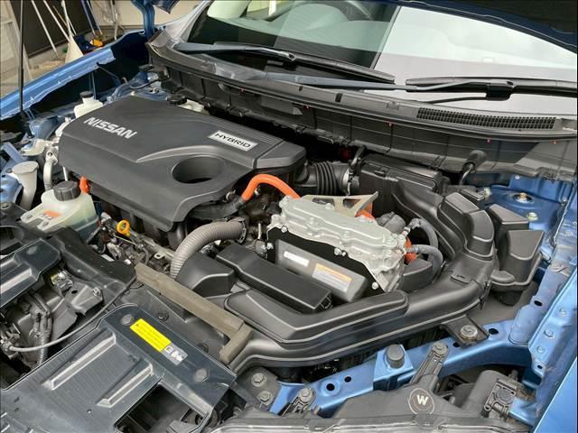 エクストレイル ２０Ｘ　ハイブリッド　ワンオーナー　プロパイロット　全周囲カメラ　インテリジェントミラー　パワーバックドア　クリアランスソナー　シートヒーター　８インチサイバーナビ　ＬＥＤヘッド　ＥＴＣ　インテリジェントキー　純正１７ＡＷ（14枚目）