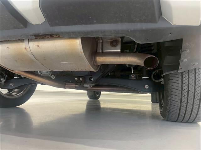 エクリプスクロスPHEV G e-アシスト レーダークルーズ AC1500W ハーフレザー シートヒーター ヘッドアップディスプレイ オートハイビーム コーナーセンサー ステアリングヒーター バックカメラ 電動パーキングブレーキ(28枚目)