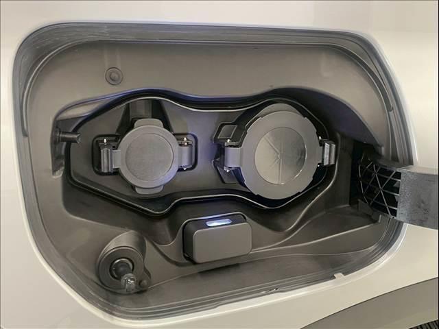 エクリプスクロスPHEV G e-アシスト レーダークルーズ AC1500W ハーフレザー シートヒーター ヘッドアップディスプレイ オートハイビーム コーナーセンサー ステアリングヒーター バックカメラ 電動パーキングブレーキ(30枚目)