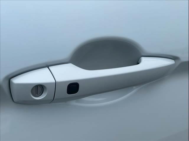 エクリプスクロスPHEV G e-アシスト レーダークルーズ AC1500W ハーフレザー シートヒーター ヘッドアップディスプレイ オートハイビーム コーナーセンサー ステアリングヒーター バックカメラ 電動パーキングブレーキ(31枚目)