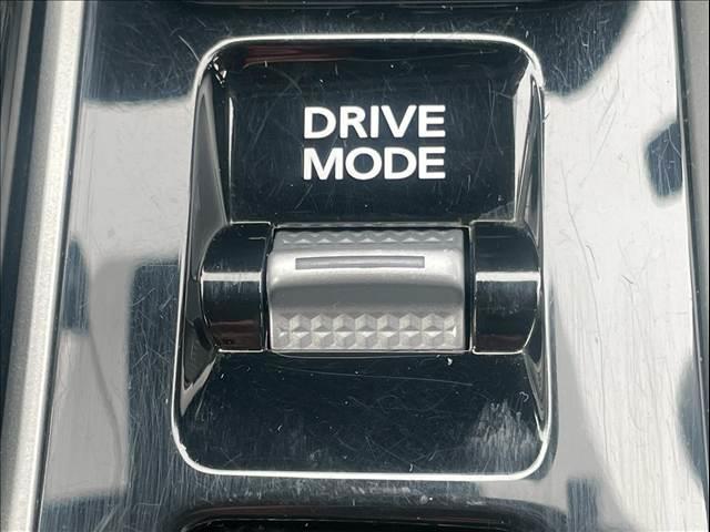 エクリプスクロスPHEV G e-アシスト レーダークルーズ AC1500W ハーフレザー シートヒーター ヘッドアップディスプレイ オートハイビーム コーナーセンサー ステアリングヒーター バックカメラ 電動パーキングブレーキ(63枚目)