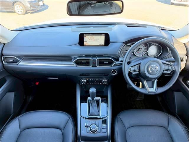 ＣＸ－５ ＸＤ　Ｌパッケージ　黒革　レーダークルーズ　シートヒーター　ステアリングヒーター　電動トランク　クリアランスソナー　オートマチックハイビーム　バックカメラ　ＬＥＤヘッドライト　パワーシート　シートメモリ　ＢＳＭ　ＥＴＣ（2枚目）