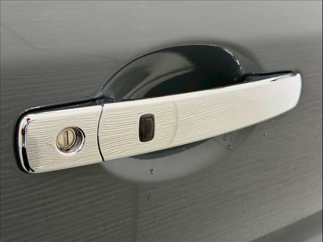 エクストレイル ２０Ｘ　アッシュグレー　純正ナビ　シートヒーター　ルーフレール　バックカメラ　Ｂｌｕｅｔｏｏｔｈ　ＣＤ／ＤＶＤ再生　フルセグ　インテリジェントキー　オートエアコン　オートライト　純正１７インチＡＷ（26枚目）