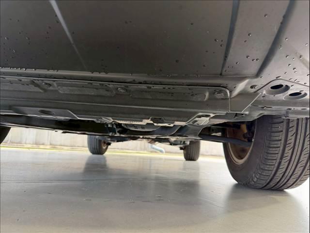 エクストレイル ２０Ｘ　アッシュグレー　純正ナビ　シートヒーター　ルーフレール　バックカメラ　Ｂｌｕｅｔｏｏｔｈ　ＣＤ／ＤＶＤ再生　フルセグ　インテリジェントキー　オートエアコン　オートライト　純正１７インチＡＷ（29枚目）