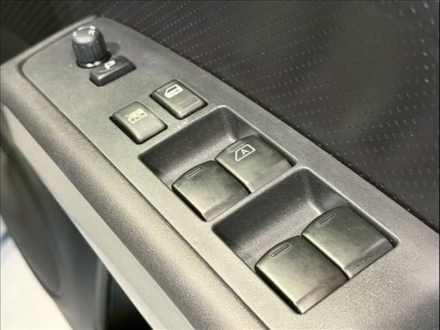 エクストレイル ２０Ｘ　アッシュグレー　純正ナビ　シートヒーター　ルーフレール　バックカメラ　Ｂｌｕｅｔｏｏｔｈ　ＣＤ／ＤＶＤ再生　フルセグ　インテリジェントキー　オートエアコン　オートライト　純正１７インチＡＷ（48枚目）