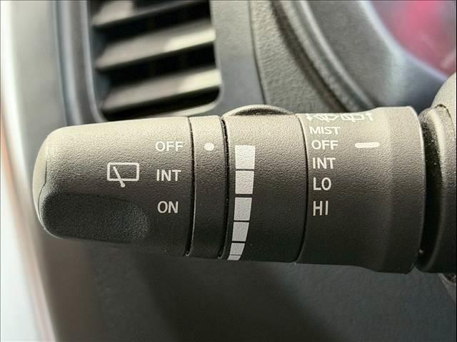 エクストレイル ２０Ｘ　アッシュグレー　純正ナビ　シートヒーター　ルーフレール　バックカメラ　Ｂｌｕｅｔｏｏｔｈ　ＣＤ／ＤＶＤ再生　フルセグ　インテリジェントキー　オートエアコン　オートライト　純正１７インチＡＷ（53枚目）