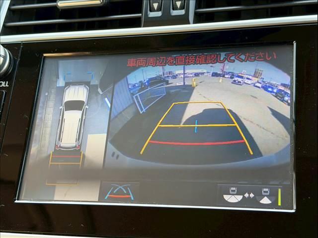 【全周囲カメラ】専用のカメラにより、上から見下ろしたような視点で３６０度クルマの周囲を確認することができます☆死角部分も確認しやすく、狭い場所での切り返しや駐車もスムーズに行えます。