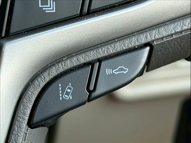 各種オートローンもご用意しております。頭金０円から審査可能。１２回から１２０回までお支払回数がお選び頂けます。中古車から新車すべてにご利用頂けます。お気軽にスタッフへご相談ください。