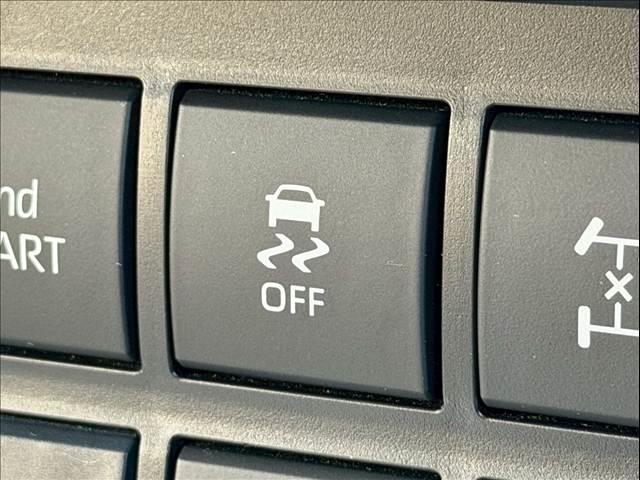 各種オートローンもご用意しております。頭金０円から審査可能。１２回から１２０回までお支払回数がお選び頂けます。中古車から新車すべてにご利用頂けます。お気軽にスタッフへご相談ください。