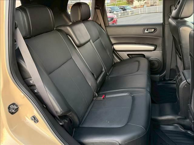 エクストレイル ２０Ｘ　ベージュ　マッドブラック　サンルーフ　シートヒーター　ルーフレール　純正ＨＤＤナビ　バックカメラ　サイドカメラ　ＥＴＣ　インテリジェントキー　純正１７インチＡＷ　カプロンシート　フロントフォグ（9枚目）