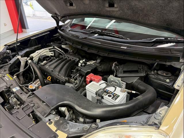 エクストレイル ２０Ｘ　ベージュ　マッドブラック　サンルーフ　シートヒーター　ルーフレール　純正ＨＤＤナビ　バックカメラ　サイドカメラ　ＥＴＣ　インテリジェントキー　純正１７インチＡＷ　カプロンシート　フロントフォグ（14枚目）