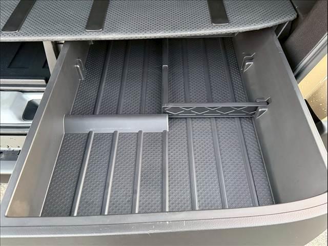 エクストレイル ２０Ｘ　ベージュ　マッドブラック　サンルーフ　シートヒーター　ルーフレール　純正ＨＤＤナビ　バックカメラ　サイドカメラ　ＥＴＣ　インテリジェントキー　純正１７インチＡＷ　カプロンシート　フロントフォグ（23枚目）