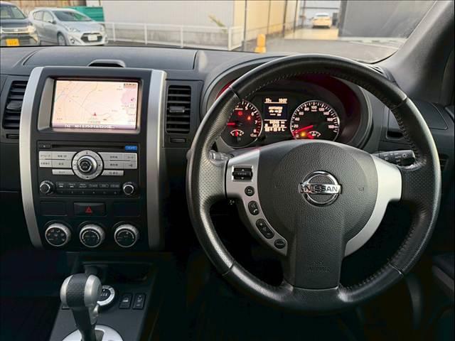 エクストレイル ２０Ｘ　ベージュ　マッドブラック　サンルーフ　シートヒーター　ルーフレール　純正ＨＤＤナビ　バックカメラ　サイドカメラ　ＥＴＣ　インテリジェントキー　純正１７インチＡＷ　カプロンシート　フロントフォグ（46枚目）