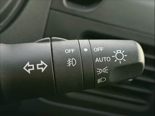 エクストレイル ２０Ｘ　ベージュ　マッドブラック　サンルーフ　シートヒーター　ルーフレール　純正ＨＤＤナビ　バックカメラ　サイドカメラ　ＥＴＣ　インテリジェントキー　純正１７インチＡＷ　カプロンシート　フロントフォグ（49枚目）