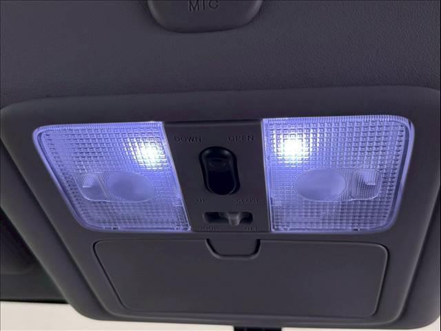 エクストレイル ２０Ｘ　ベージュ　マッドブラック　サンルーフ　シートヒーター　ルーフレール　純正ＨＤＤナビ　バックカメラ　サイドカメラ　ＥＴＣ　インテリジェントキー　純正１７インチＡＷ　カプロンシート　フロントフォグ（68枚目）