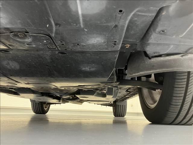 ＣＸ－５ ＸＤ　Ｌパッケージ　黒革　ＢＯＳＥサウンド　ＲＶＭ　シートヒーター　クルーズコントロール　パワーシート　ＥＴＣ　ＨＩＤヘッド　サイドカメラ　スマートキー　プッシュスタート　アイドリングストップ　純正１９インチＡＷ（30枚目）