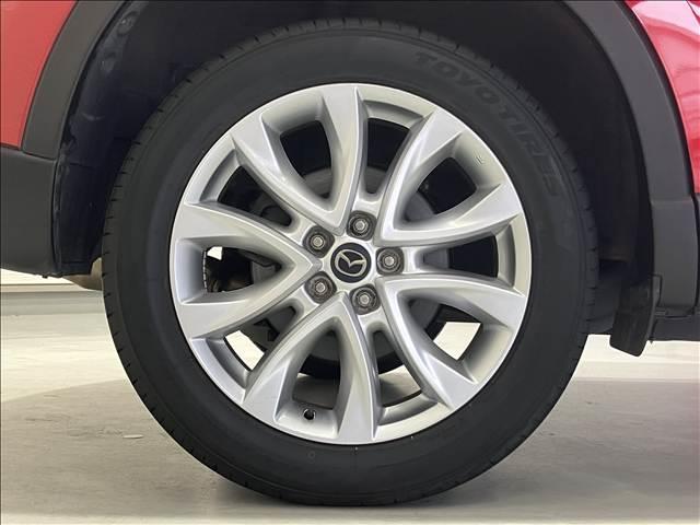 ＣＸ－５ ＸＤ　Ｌパッケージ　黒革　ＢＯＳＥサウンド　ＲＶＭ　シートヒーター　クルーズコントロール　パワーシート　ＥＴＣ　ＨＩＤヘッド　サイドカメラ　スマートキー　プッシュスタート　アイドリングストップ　純正１９インチＡＷ（36枚目）
