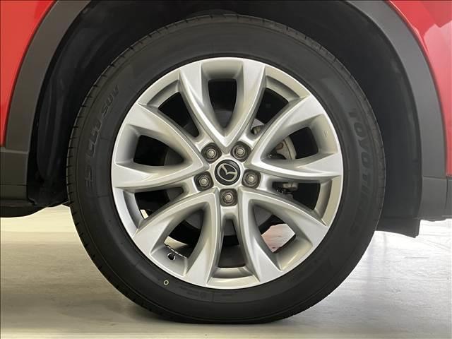 ＣＸ－５ ＸＤ　Ｌパッケージ　黒革　ＢＯＳＥサウンド　ＲＶＭ　シートヒーター　クルーズコントロール　パワーシート　ＥＴＣ　ＨＩＤヘッド　サイドカメラ　スマートキー　プッシュスタート　アイドリングストップ　純正１９インチＡＷ（37枚目）