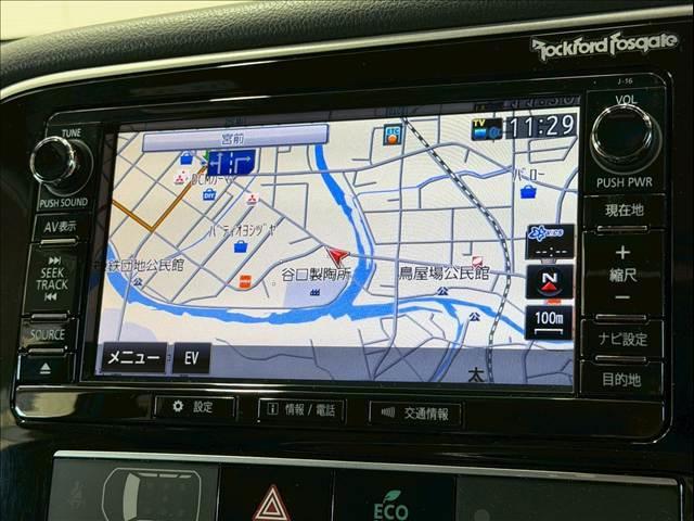 �y�����i�r�z�l�C�̏����i�r�𑕔����Ă���܂��B�i�r�̎g���₷���͂������A�I�[�f�B�I�@�\���[���I�L�����v�◷�s�͂������A�ʋ΂┃�����ȂǕ��i�̃h���C�u���y�����Ȃ�͂���