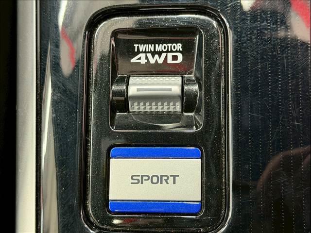 �e��I�[�g���[�������p�ӂ��Ă���܂��B�����O�~����R���\�B�P�Q�񂩂�P�Q�O��܂ł��x���񐔂����I�ђ����܂��B���ÎԂ���V�Ԃ��ׂĂɂ����p�����܂��B���C�y�ɃX�^�b�t�ւ����k���������B