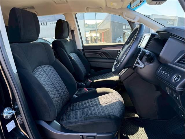 デリカＤ：５ Ｇ　パワーパッケージ　ＦＵＥＬ１７インチＡＷ　全周囲カメラ　ＢＳＭ　パワーバックドア　両側パワースライド　レーダークルーズ　シートヒーター　ステアリングヒーター　オートステップ　オートハイビーム　ケンウッドナビ８型ナビ（7枚目）