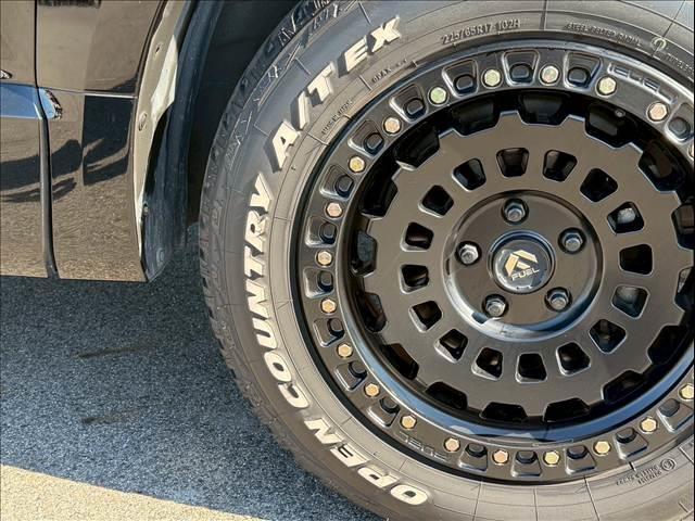 デリカＤ：５ Ｇ　パワーパッケージ　ＦＵＥＬ１７インチＡＷ　全周囲カメラ　ＢＳＭ　パワーバックドア　両側パワースライド　レーダークルーズ　シートヒーター　ステアリングヒーター　オートステップ　オートハイビーム　ケンウッドナビ８型ナビ（31枚目）